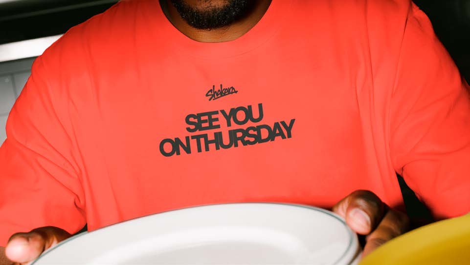 T-shirt rossa See you on Thursday